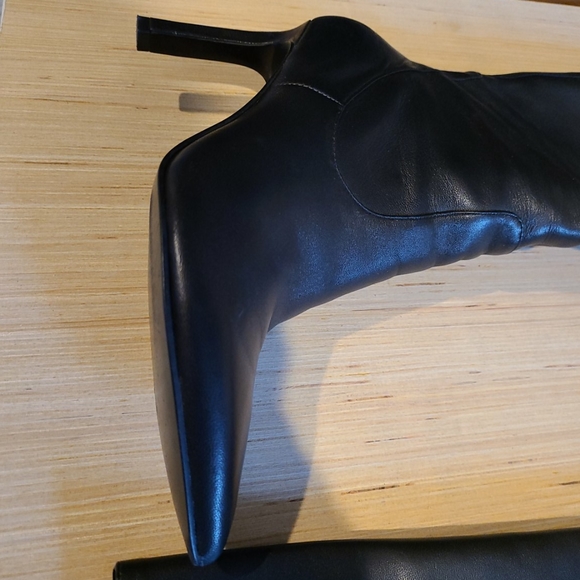 Boots - Picture 3 of 4